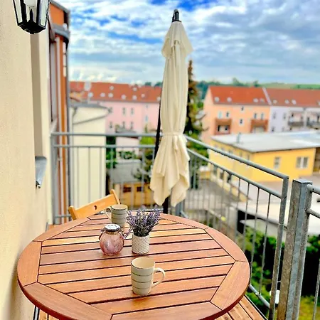 Elbling Mit Terrasse - Netflix - Parkplatz - Weinbergblick